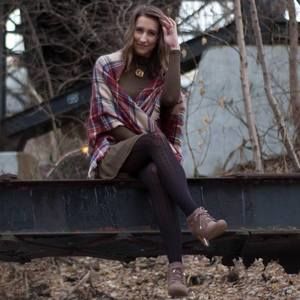 Meet your Posher, Evelyn